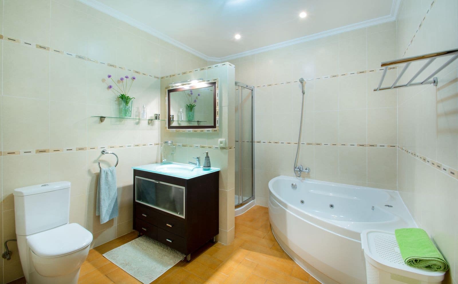 6 soveværelse Semi-Rækkehus til salg i Marbella med swimmingpool garage - € 990.000 (Ref: 8567692)