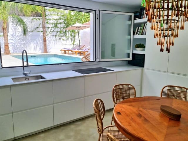 4 slaapkamer Halfvrijstaande villa te huur in Ojen met zwembad garage - € 5.900 (Ref: 8569550)
