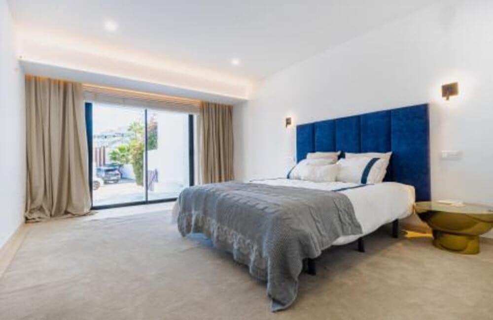 5 soveværelse Byhus til leje i Guadalmina med garage - € 7.000 (Ref: 8572014)