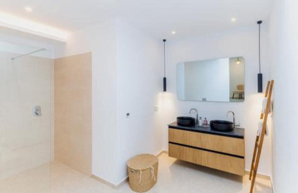 5 soveværelse Byhus til leje i Guadalmina med garage - € 7.000 (Ref: 8572014)