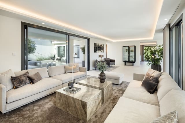 5 soverom Villa til salgs i Las Brisas, Marbella med svømmebasseng garasje - € 6 900 000 (Ref: 8573792)