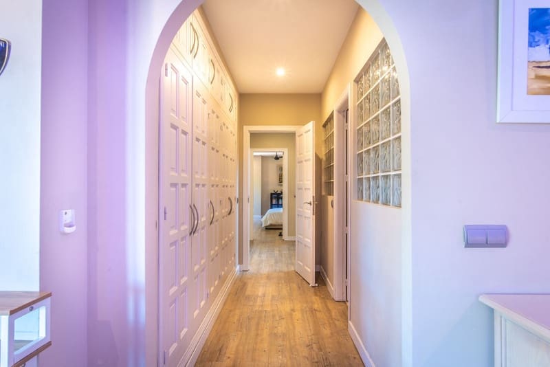 3 quarto Moradia para venda em Estepona com piscina garagem - 1 195 000 € (Ref: 8579337)