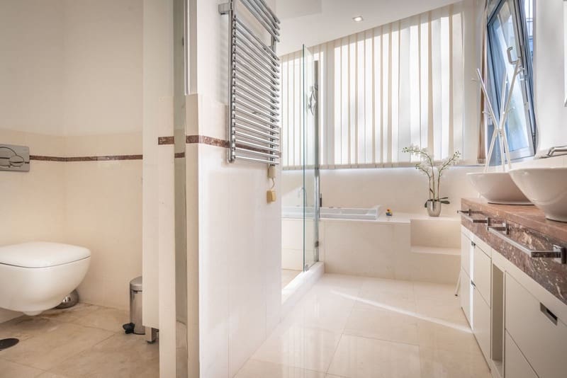 2 chambre Maison de Ville à vendre à Marbella avec piscine garage - 1 490 000 € (Ref: 8579339)