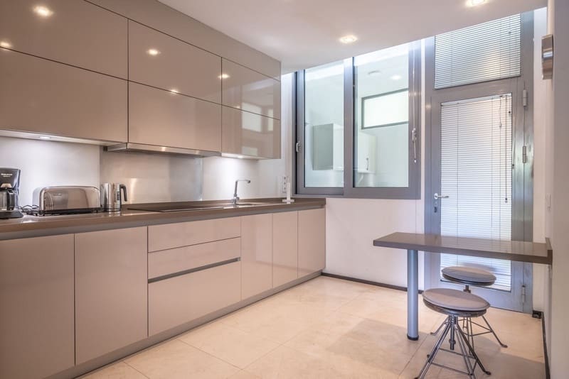 2 chambre Maison de Ville à vendre à Marbella avec piscine garage - 1 490 000 € (Ref: 8579339)