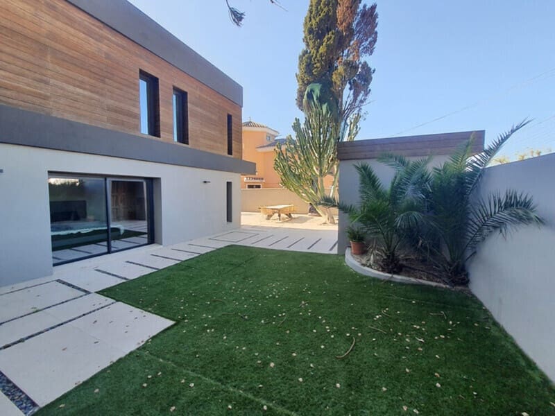 4 slaapkamer Villa te huur in Marbella met zwembad garage - € 7.000 (Ref: 8579340)