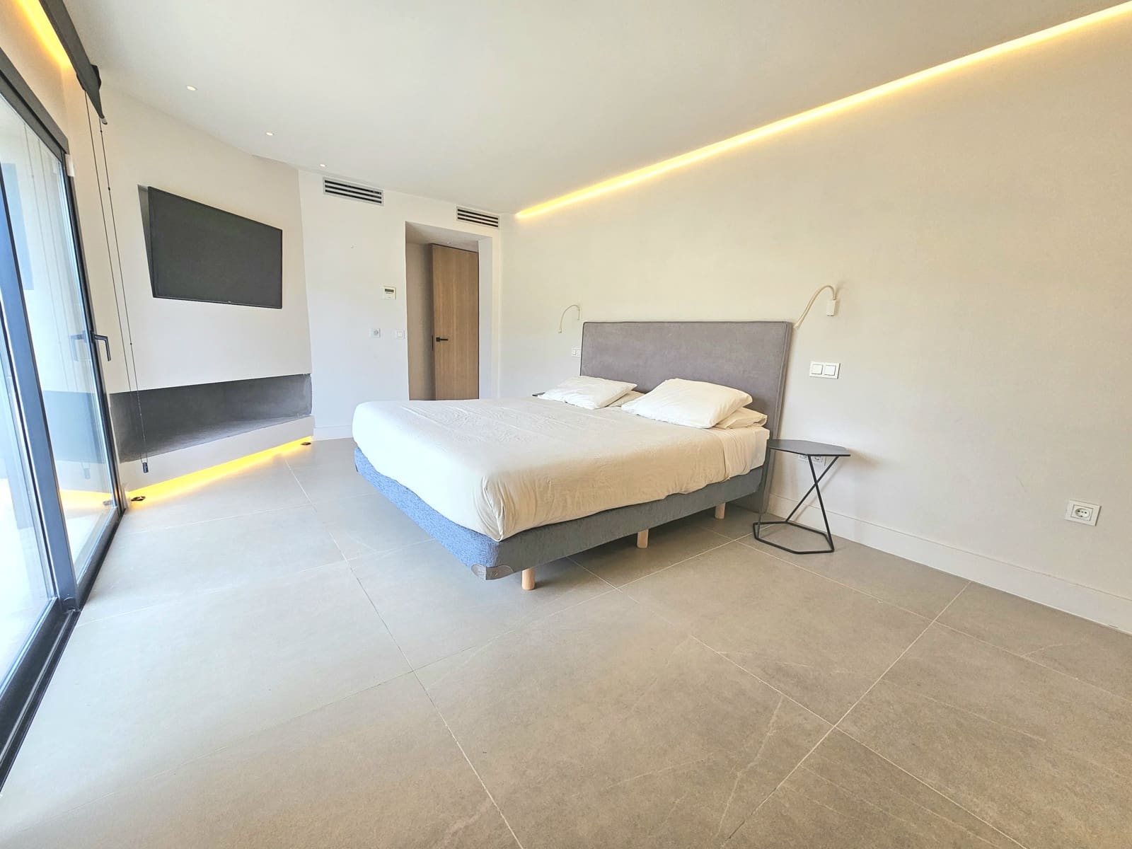 4 slaapkamer Villa te huur in Marbella met zwembad garage - € 7.000 (Ref: 8579340)