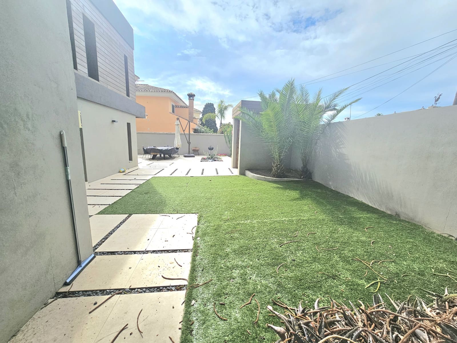 4 slaapkamer Villa te huur in Marbella met zwembad garage - € 7.000 (Ref: 8579340)