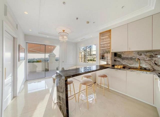 2 camera da letto Attico da affittare in Playa Bajadilla - Puertos, Marbella con piscina garage - 6.000 € (Rif: 8587930)