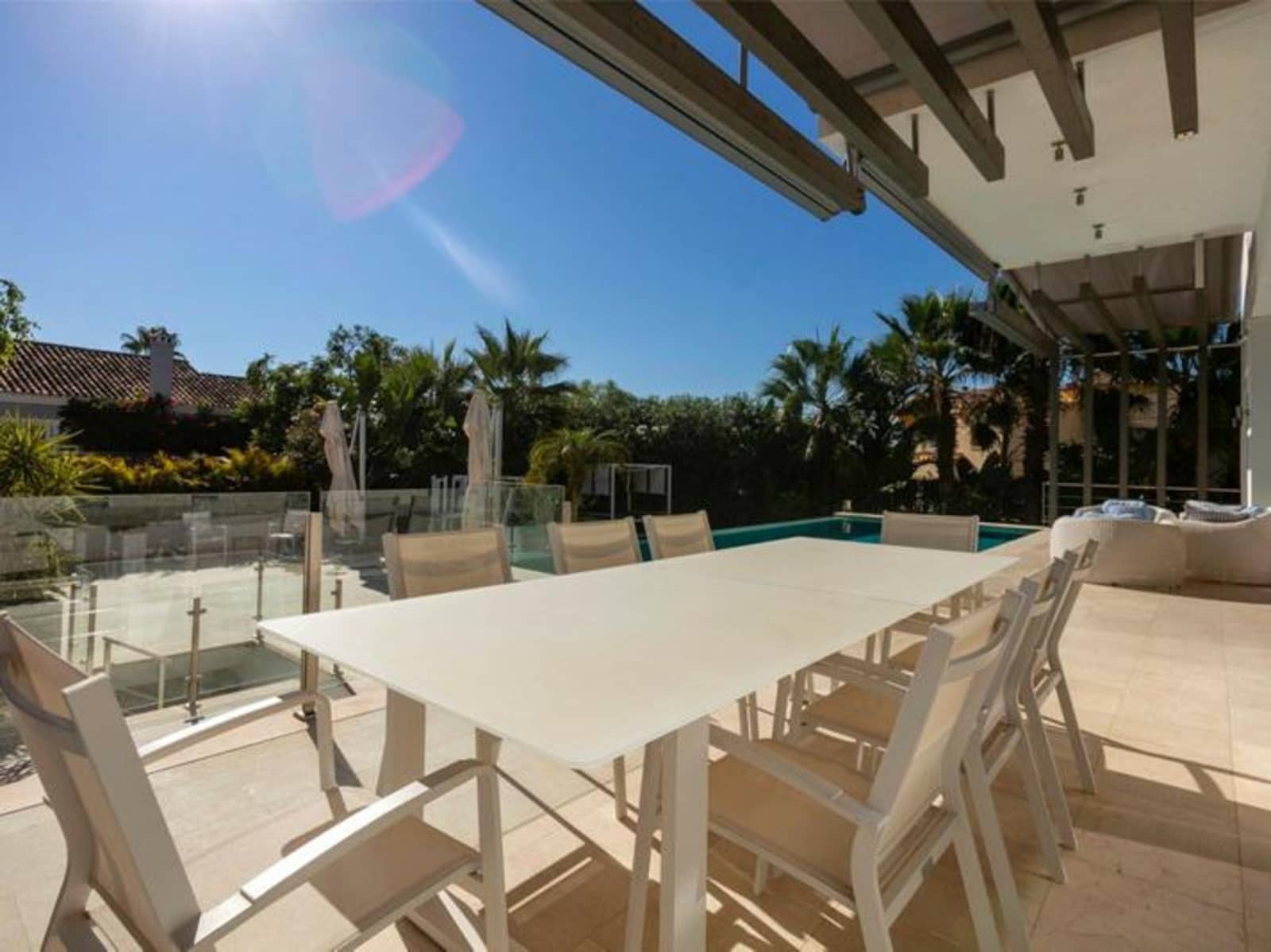 5 soveværelse Villa til leje i La Quinta med swimmingpool garage - € 11.000 (Ref: 8587934)