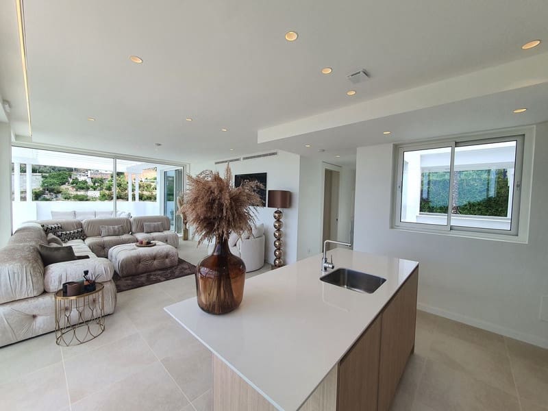 3 chambre Penthouse à vendre à Ojen avec piscine garage - 949 000 € (Ref: 8594693)