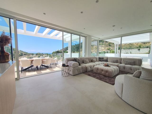 3 quarto Penthouse para venda em Ojen com piscina garagem - 949 000 € (Ref: 8594693)