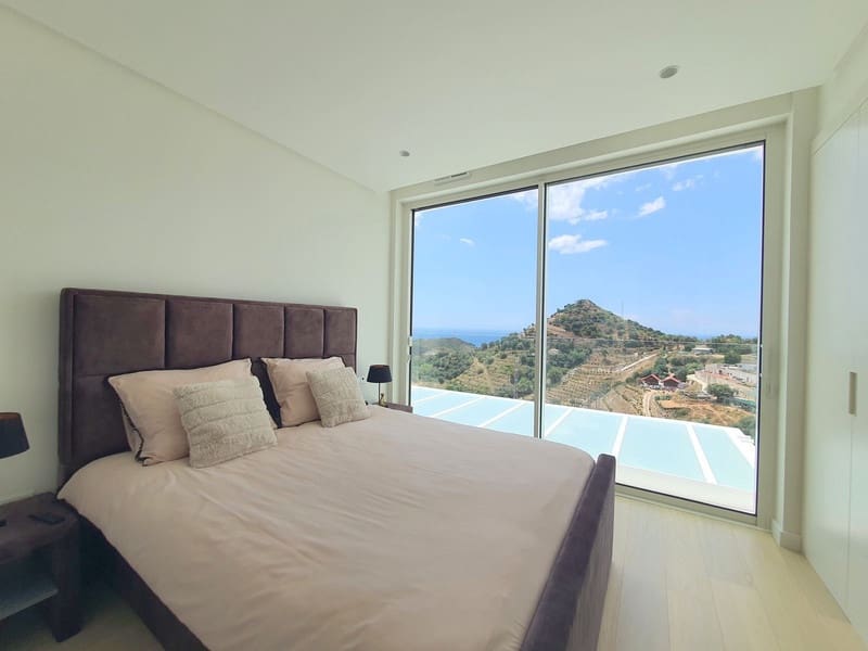 3 chambre Penthouse à vendre à Ojen avec piscine garage - 949 000 € (Ref: 8594693)