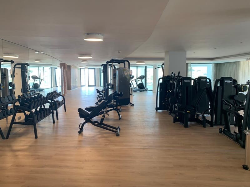 3 chambre Penthouse à vendre à Ojen avec piscine garage - 949 000 € (Ref: 8594693)