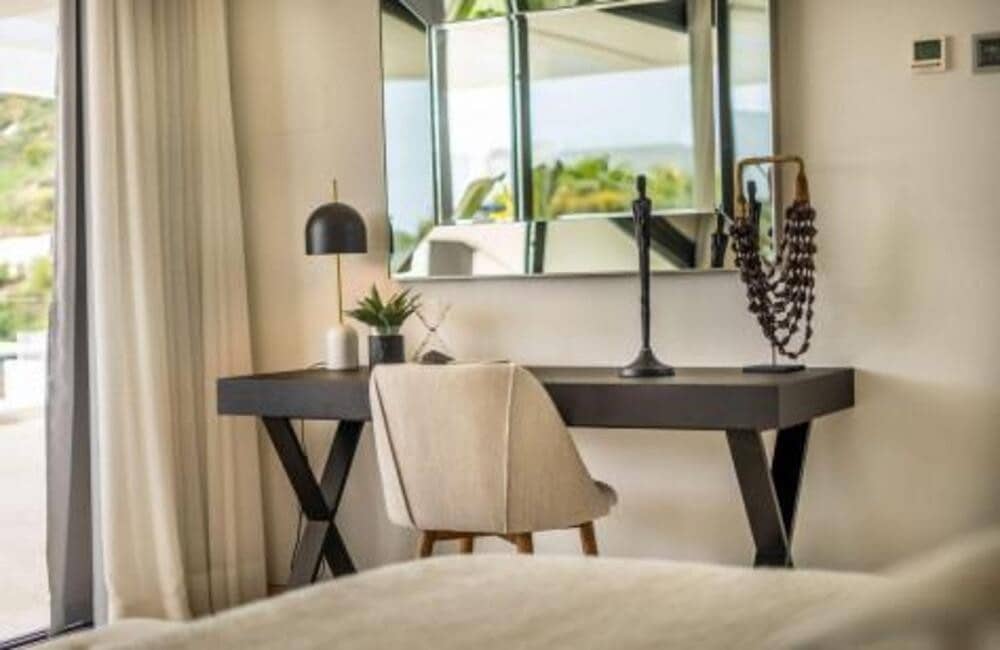 Villa/Maison de 6 chambres de location de vacances à Nueva Andalucia avec piscine garage - 7 000 € (Ref: 8596977)