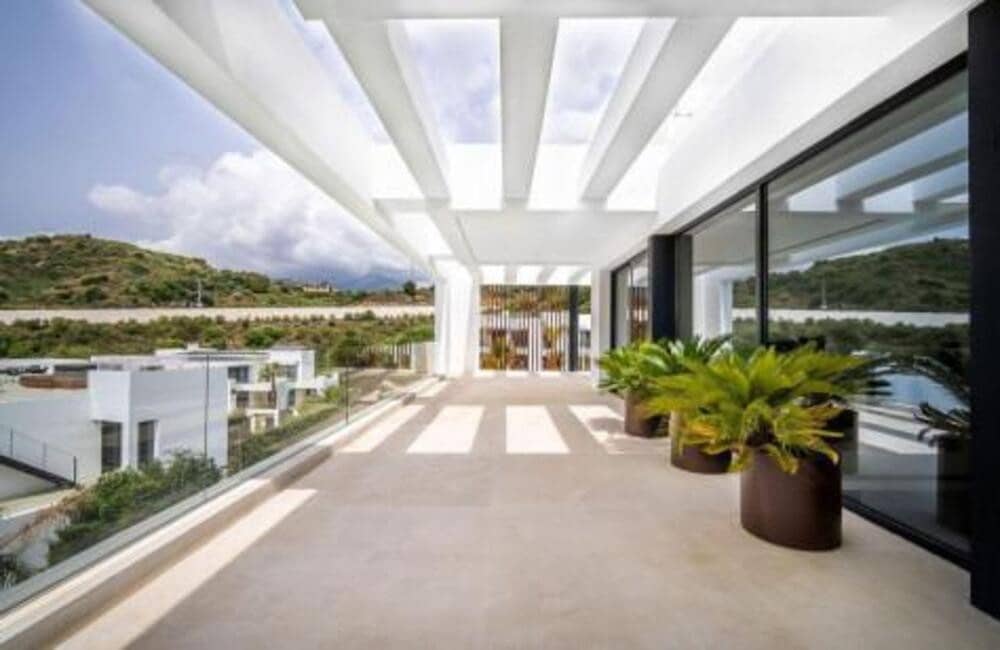 Villa/Maison de 6 chambres de location de vacances à Nueva Andalucia avec piscine garage - 7 000 € (Ref: 8596977)