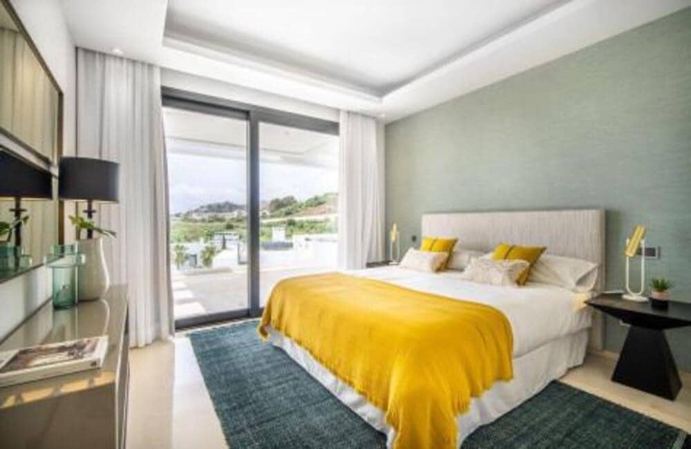 Villa/Maison de 6 chambres de location de vacances à Nueva Andalucia avec piscine garage - 7 000 € (Ref: 8596977)