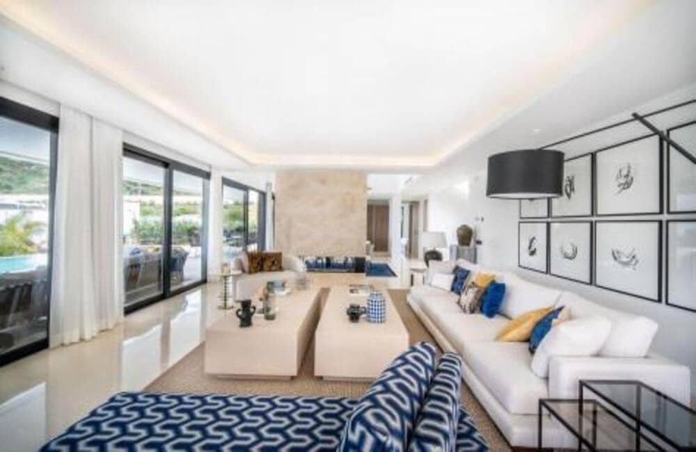 Villa/Maison de 6 chambres de location de vacances à Nueva Andalucia avec piscine garage - 7 000 € (Ref: 8596977)