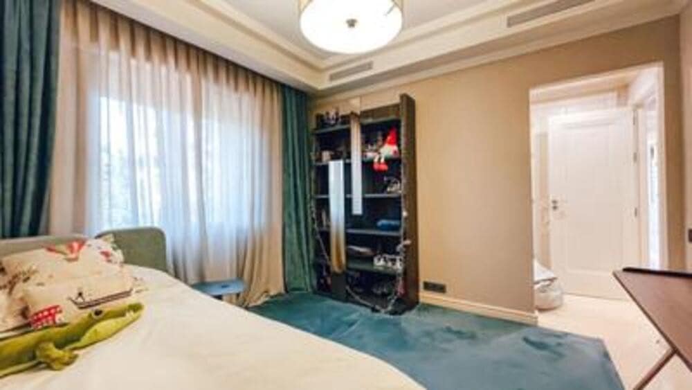 3 soveværelse Lejlighed til leje i Estepona med swimmingpool garage - € 5.000 (Ref: 8603267)