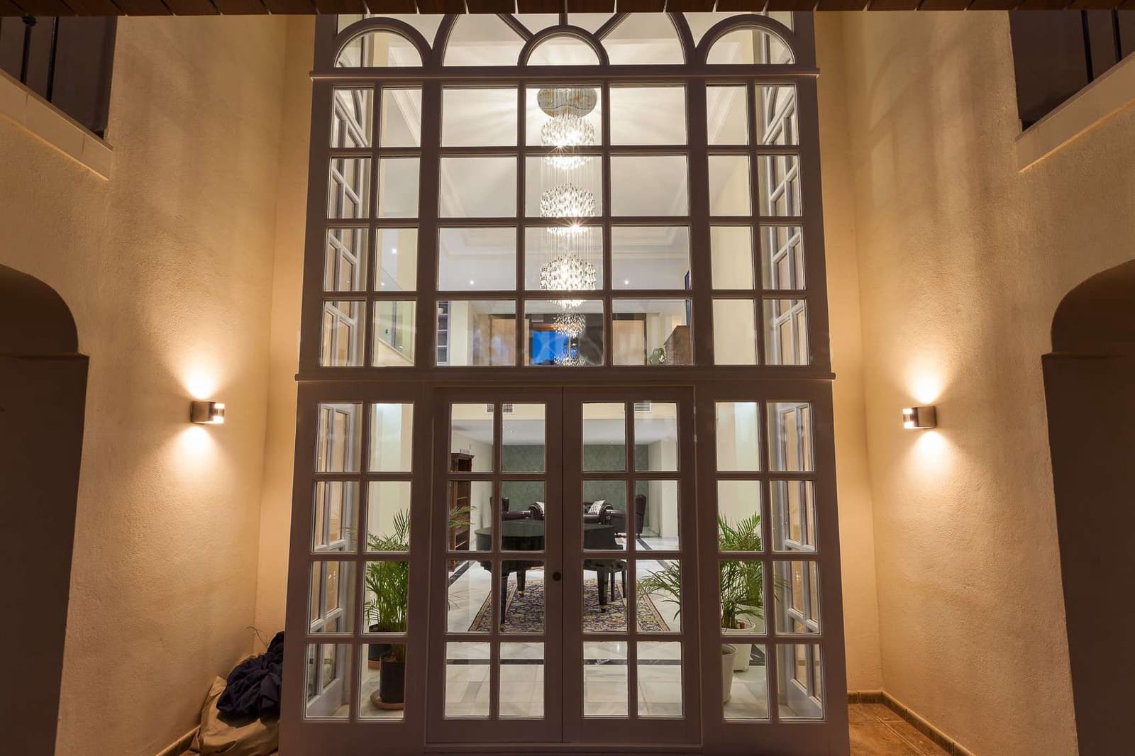 5 sypialnia Willa na sprzedaż w Marbella z basenem garażem - 1 995 000 € (Ref: 8603270)