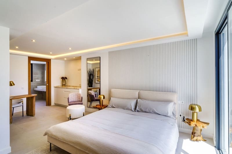 4 soverom Villa til salgs i Marbella med svømmebasseng garasje - € 2 350 000 (Ref: 8603272)