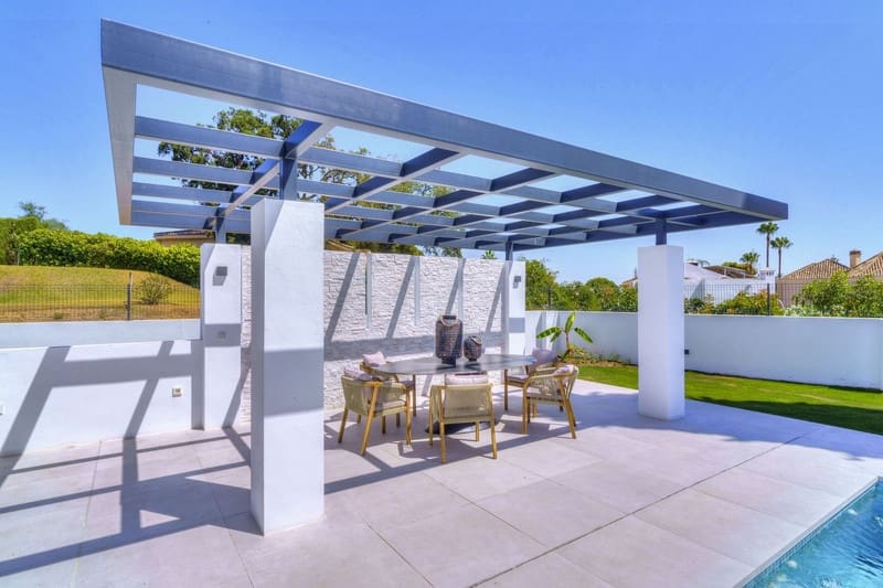 4 soverom Villa til salgs i Marbella med svømmebasseng garasje - € 2 350 000 (Ref: 8603272)