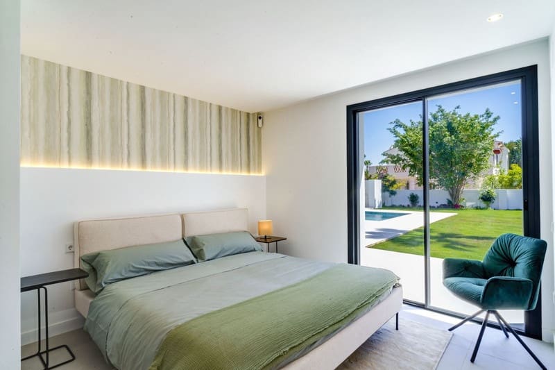 4 soverom Villa til salgs i Marbella med svømmebasseng garasje - € 2 350 000 (Ref: 8603272)
