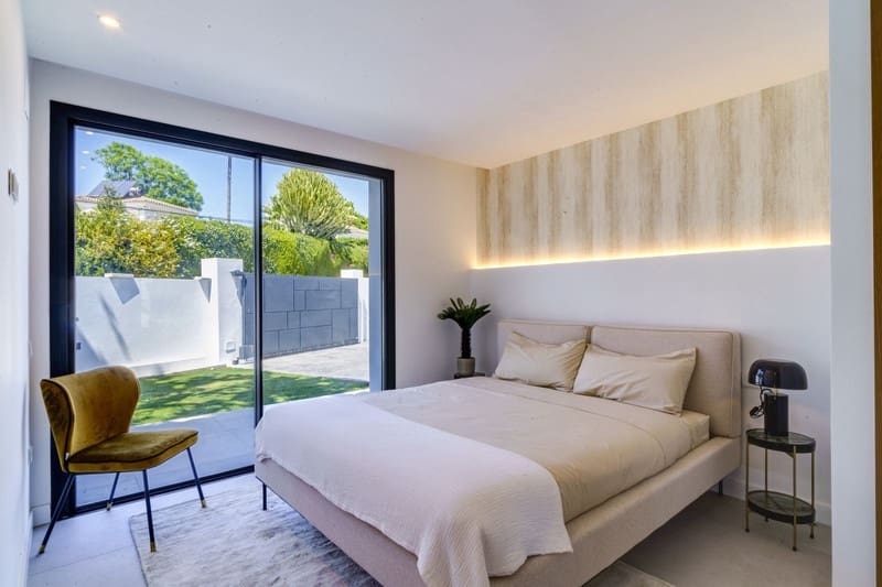 4 soverom Villa til salgs i Marbella med svømmebasseng garasje - € 2 350 000 (Ref: 8603272)