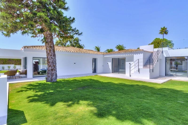 4 soverom Villa til salgs i Marbella med svømmebasseng garasje - € 2 350 000 (Ref: 8603272)