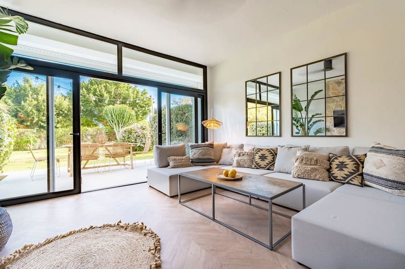 3 soveværelse Byhus til salg i Marbella med swimmingpool garage - € 695.000 (Ref: 8603274)