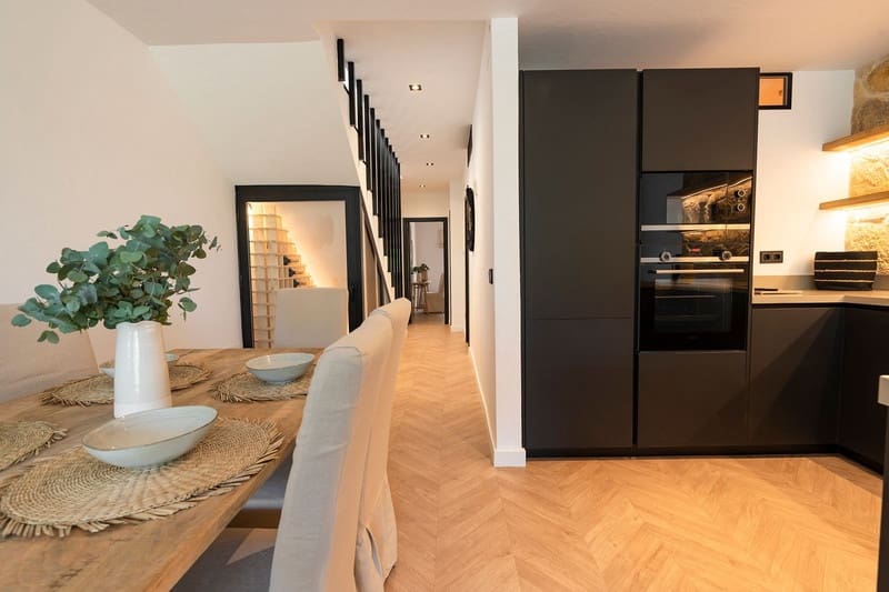 3 soveværelse Byhus til salg i Marbella med swimmingpool garage - € 695.000 (Ref: 8603274)