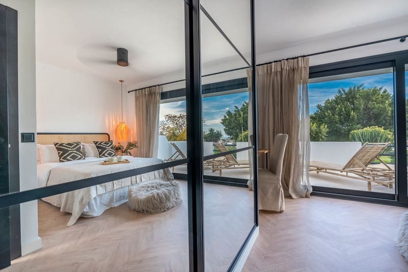 3 soveværelse Byhus til salg i Marbella med swimmingpool garage - € 695.000 (Ref: 8603274)