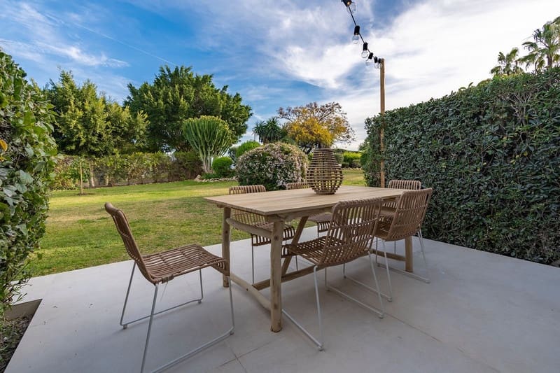 3 soveværelse Byhus til salg i Marbella med swimmingpool garage - € 695.000 (Ref: 8603274)