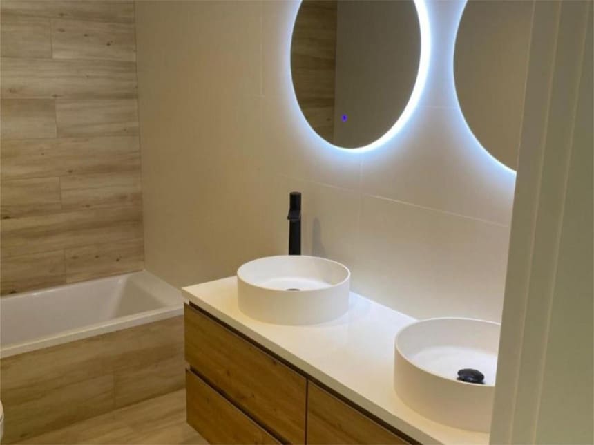 5 quarto Casa em Banda para venda em Benahavis com piscina garagem - 945 000 € (Ref: 8611870)