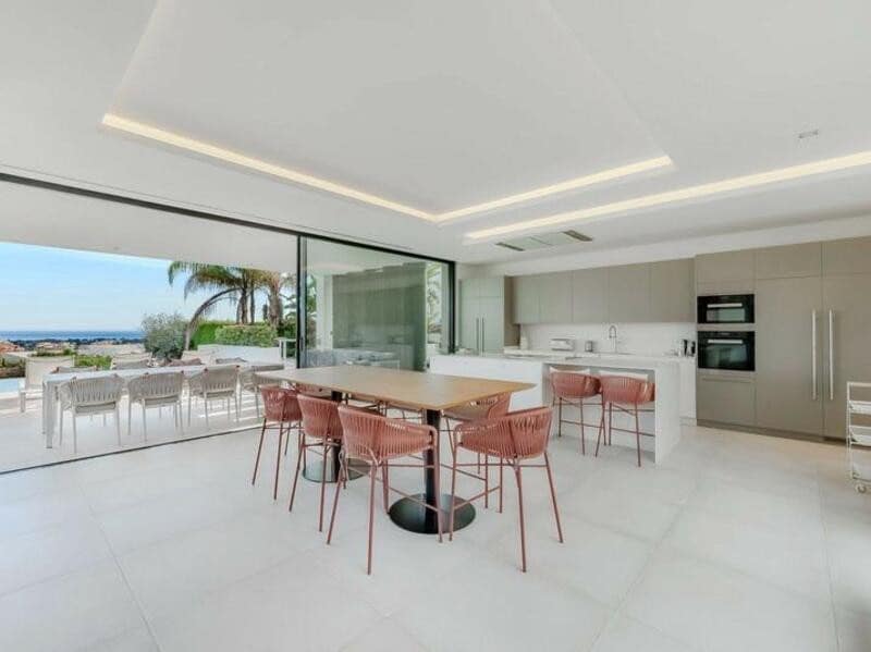 5 soverom Villa til salgs i Benahavis med svømmebasseng garasje - € 3 850 000 (Ref: 8626291)