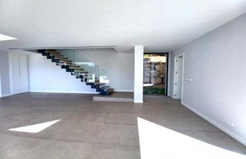 5 Zimmer Villa zu verkaufen in Benahavis mit Pool Garage - 2.390.000 € (Ref: 8635996)
