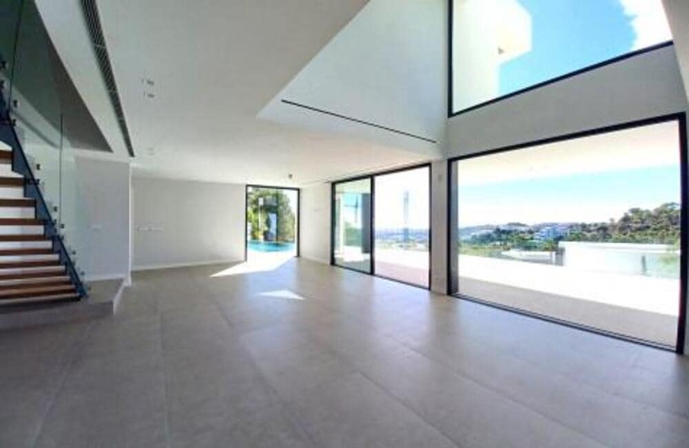 5 Zimmer Villa zu verkaufen in Benahavis mit Pool Garage - 2.390.000 € (Ref: 8635996)