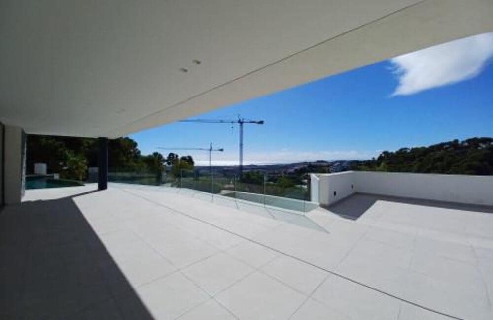 5 Zimmer Villa zu verkaufen in Benahavis mit Pool Garage - 2.390.000 € (Ref: 8635996)