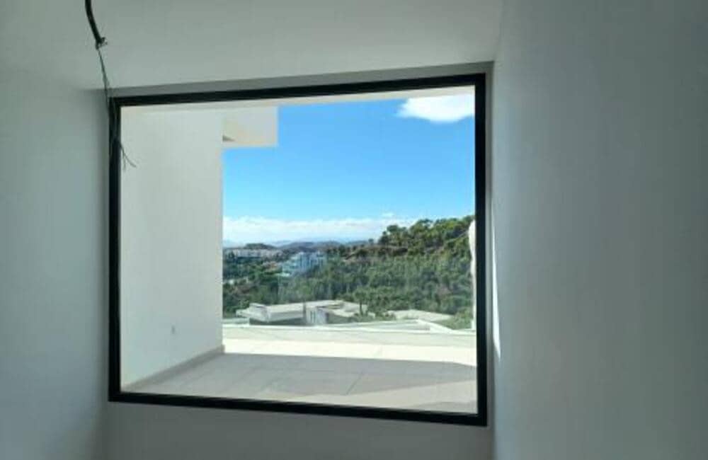 5 Zimmer Villa zu verkaufen in Benahavis mit Pool Garage - 2.390.000 € (Ref: 8635996)