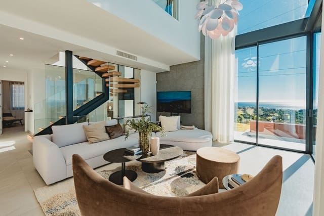 4 soverom Kjedet enebolig til salgs i Río Real, Marbella med svømmebasseng garasje - € 1 960 000 (Ref: 8644488)