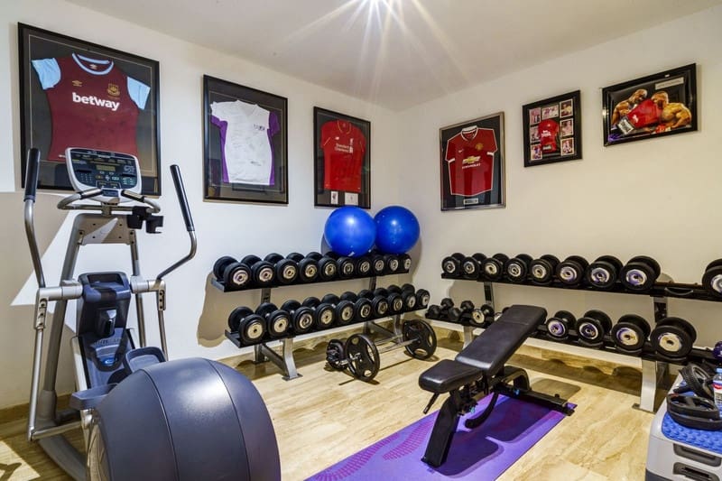 5 soveværelse Villa til salg i Marbella med swimmingpool garage - € 2.350.000 (Ref: 8651512)