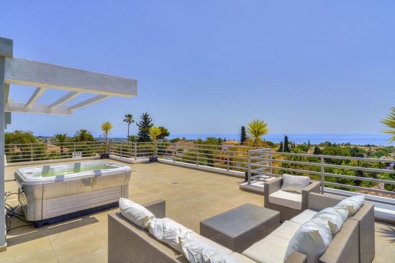 5 soveværelse Villa til salg i Marbella med swimmingpool garage - € 2.350.000 (Ref: 8651512)