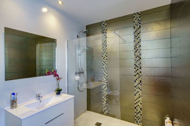 5 soveværelse Villa til salg i Marbella med swimmingpool garage - € 2.350.000 (Ref: 8651512)