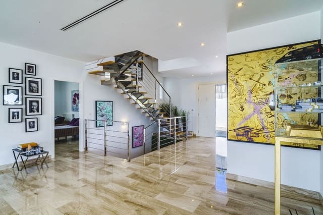 5 camera da letto Villa in vendita in El Rosario, Marbella con piscina garage - 2.350.000 € (Rif: 8651512)