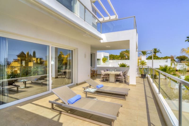 5 soveværelse Villa til salg i Marbella med swimmingpool garage - € 2.350.000 (Ref: 8651512)