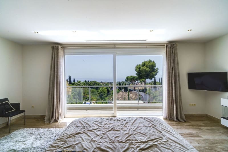 5 quarto Moradia para venda em Marbella com piscina garagem - 2 285 000 € (Ref: 8651512)