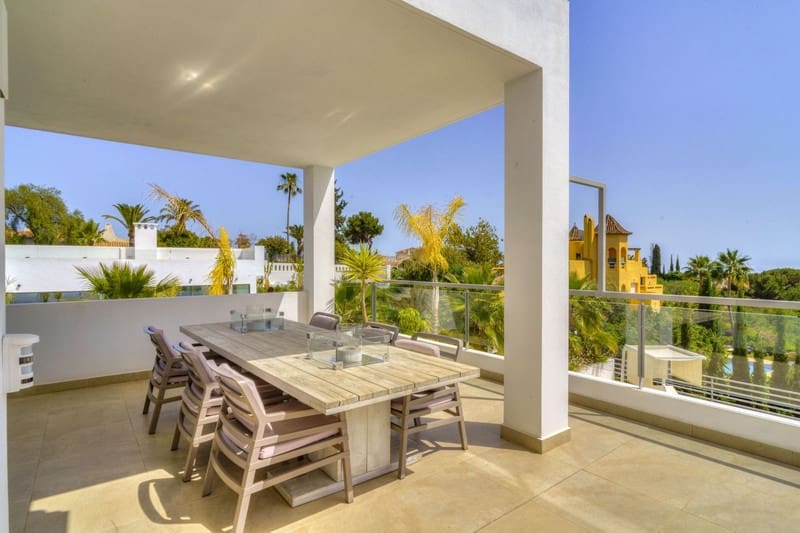 5 quarto Moradia para venda em Marbella com piscina garagem - 2 285 000 € (Ref: 8651512)