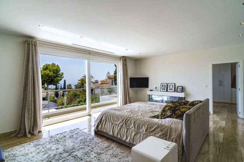 5 quarto Moradia para venda em Marbella com piscina garagem - 2 285 000 € (Ref: 8651512)