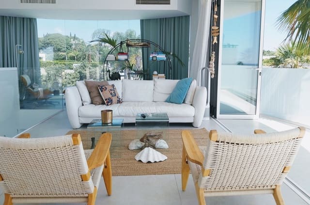 3 sypialnia Willa na sprzedaż w Marbesa, Marbella z basenem garażem - 1 675 000 € (Ref: 8654359)