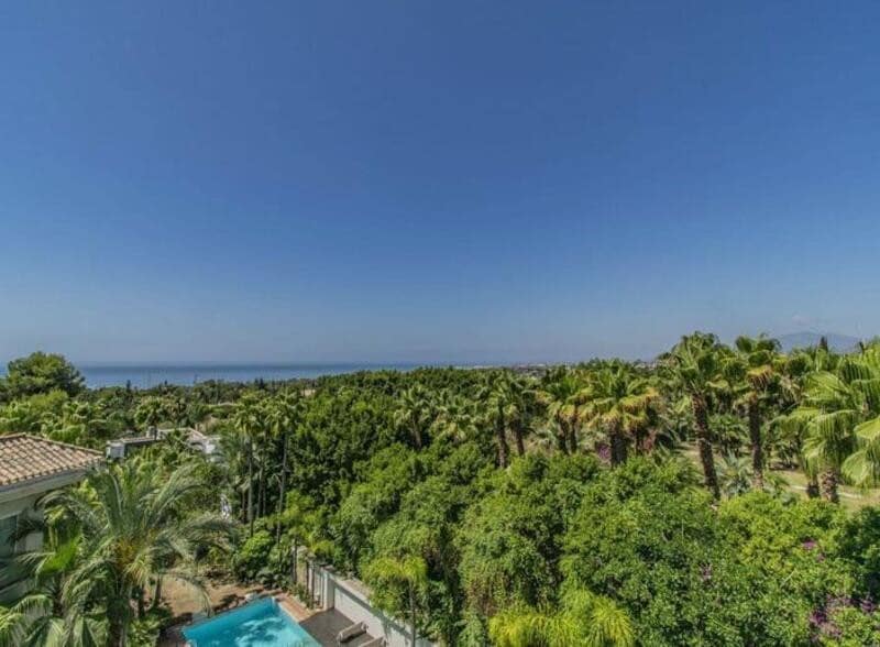 3 soverom Penthouse til leie i Marbella med svømmebasseng garasje - € 7 000 (Ref: 8656022)
