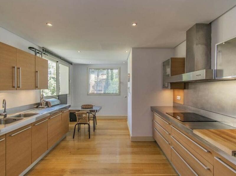 3 soverom Penthouse til leie i Marbella med svømmebasseng garasje - € 7 000 (Ref: 8656022)